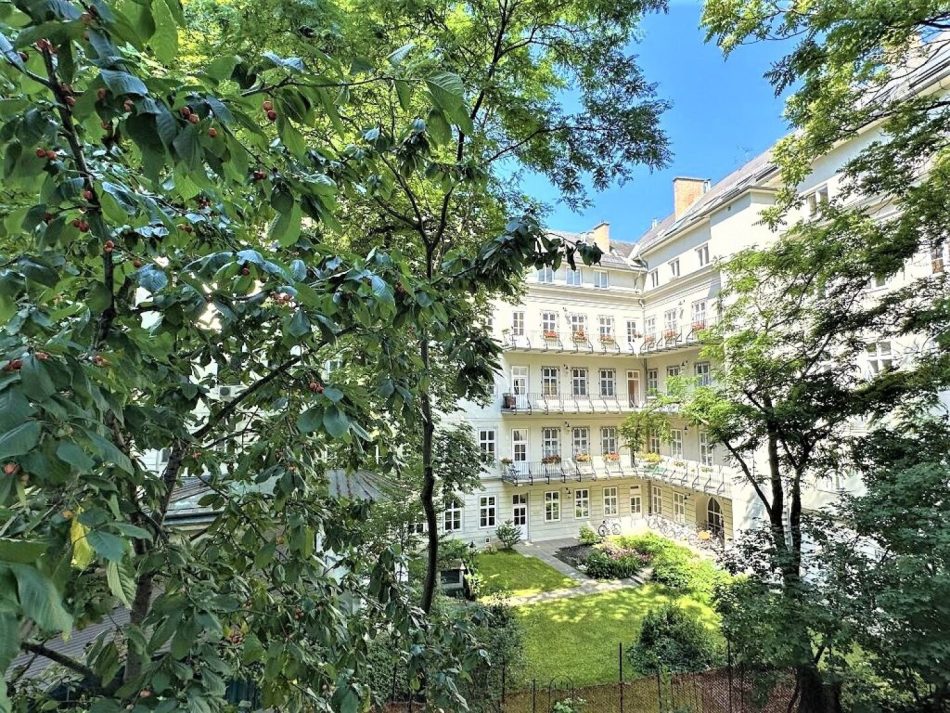 Aufnahme 11 Möllwaldplatz