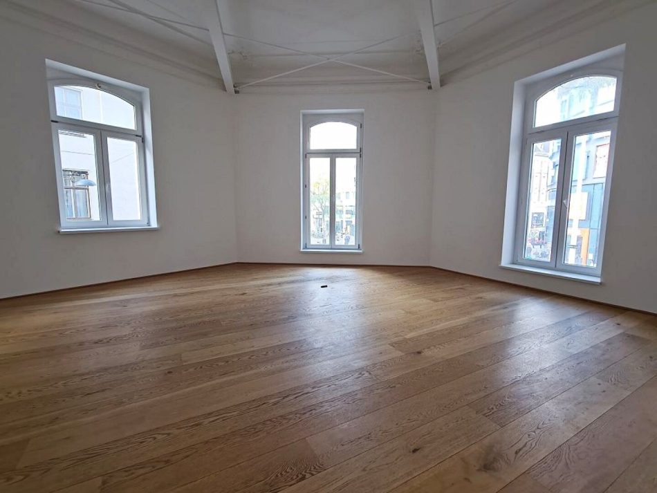 Fuzo Mariahilfer Strasse, 106 m² Bürofäche, 3 Zimmer, Empfang, Küche, Parketten, Sanitäranlage, Stumpergasse