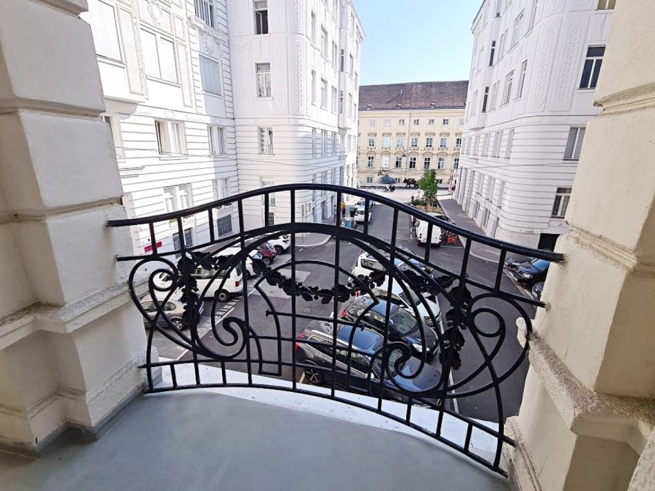 Aufnahme 12 Möllwaldplatz