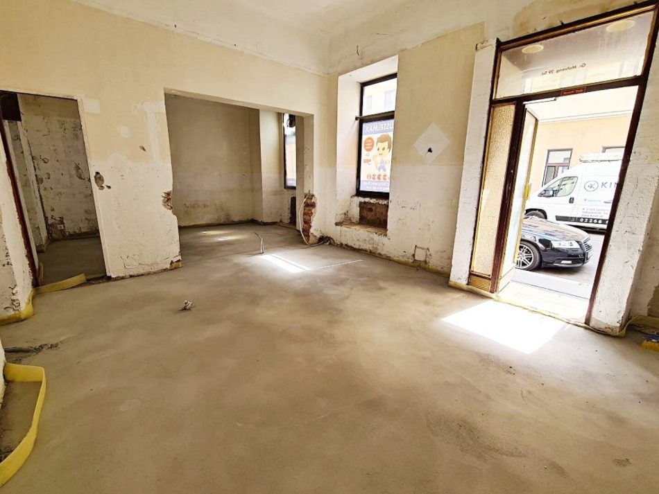 Geschäftslokal, Büro Oder Lager, 77 m² Altbau im Edelrohbau, 3 Zimmer, Nebenräume, Große Mohrengasse
