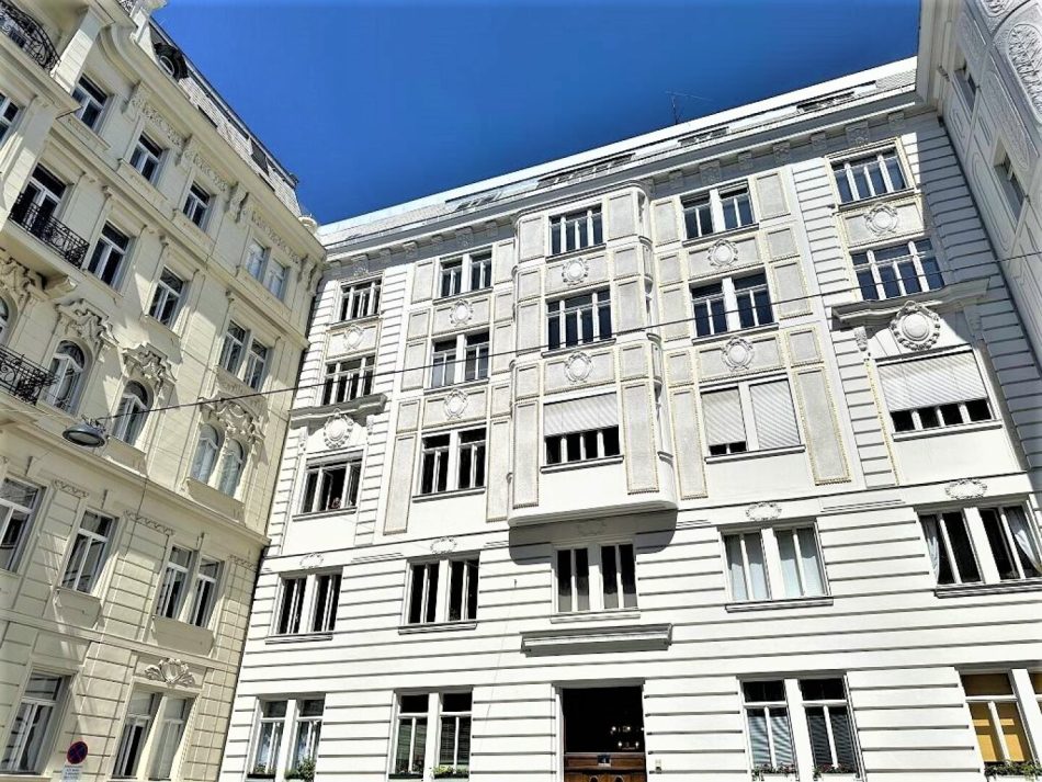 Möllwaldplatz, U1-Nähe, 164 m² Büro oder Kanzlei, 4 Zimmer, Wohnküche, 2 Bäder, Extraküche, 1. Liftstock, Belvedere-Nähe