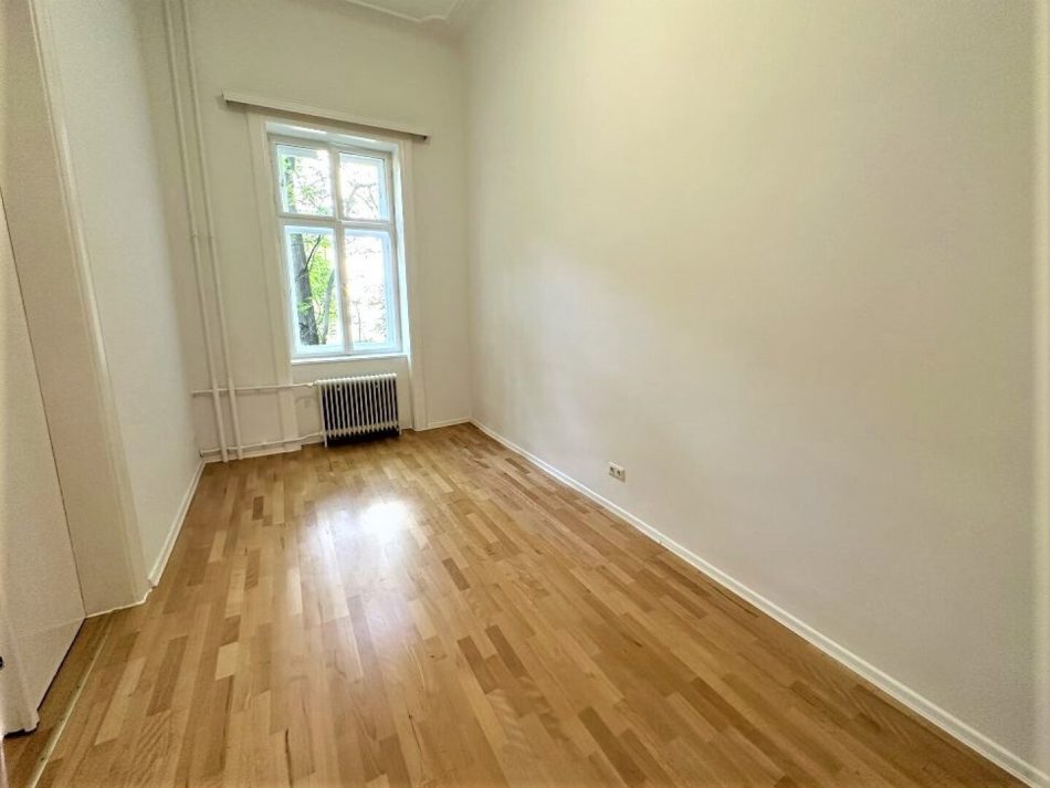 Aufnahme 32 Möllwaldplatz